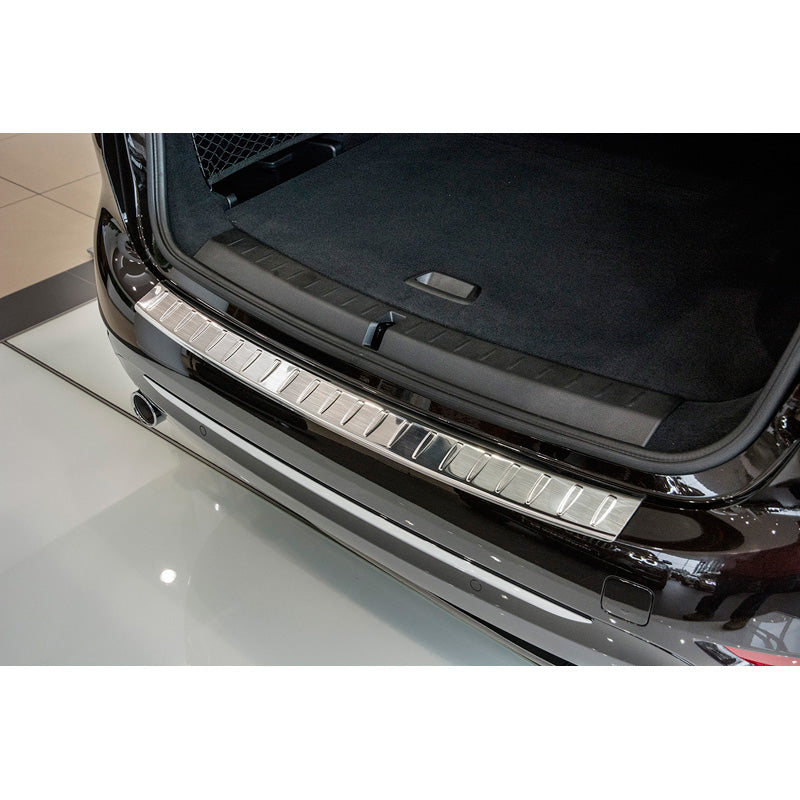 Avisa, Bagkofangerbeskytter, Rustfritstål, passer til BMW 2-Series F46 Gran Tourer 2015- excl. M-Package 'Ribs'