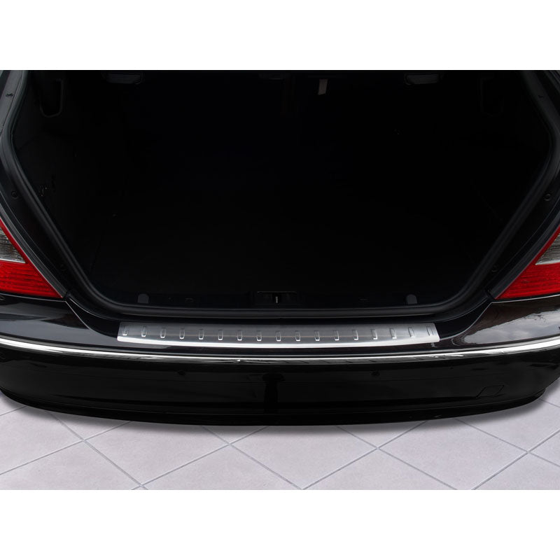 Avisa, Bagkofangerbeskytter, Rustfritstål, passer til Mercedes E-Class W211 2002-2009 'Ribs'