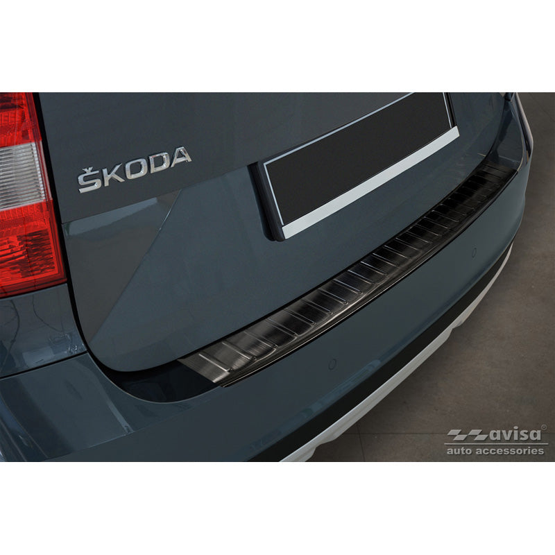 Avisa, Bagkofangerbeskytter, Sort, Rustfritstål, passer til Skoda Yeti 4x4 Outdoor version/Adventure 2013-2015 & Facelift 2015-2017 'Ribs'