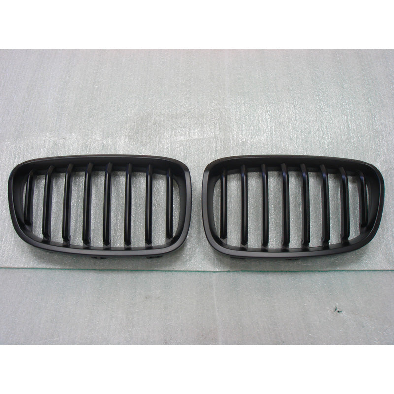 Mat Sort grill, passer til BMW 1-Series F20/F21 2011-2015