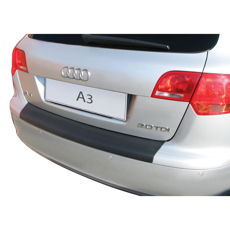 RGM, Bagkofangerbeskytter, ABS plastik, passer til Audi A3 8P Sportback 2004-2008 Black