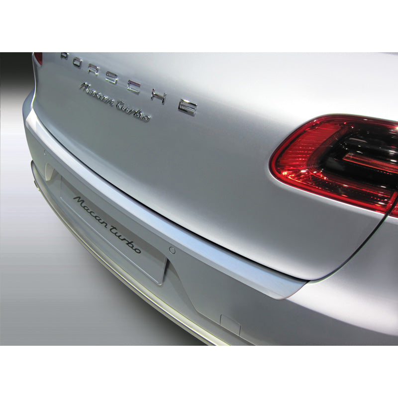 RGM, Bagkofangerbeskytter, ABS plastik, passer til Porsche Macan 4/2014- 'Brushed Alu' Look